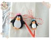 Martisor Brosa Pinguin cu fundita roz