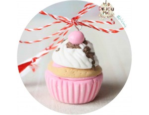 Martisor Pandantiv Cupcake de Capsuni cu vanilie