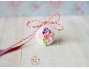 Martisor Medalion alb cu floricele roz cu mov