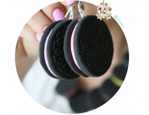 Cercei handmade biscuiti Oreo cu crema de capsuni