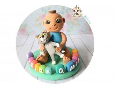 Figurina de tort Bebe & Tom si numele pe Cuburi