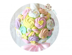 Lumanare de botez cu marshmallows si bezele peach, roz, galben, alb & bleu