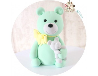 Figurina de tort "Ursulet cu ursulet de Plus" 