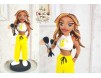 Figurina Personalizata " Make-up artist " cu pensule (18 cm inaltime)