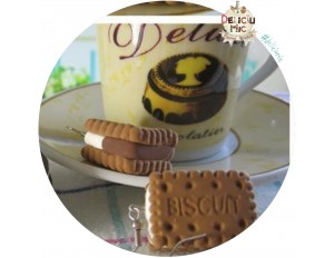 Cercei handmade - Biscuiti umpluti cu crema de vanilie si ciocolata