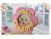 Marturie rama foto cu magnet, personalizata cu numele bebelusului si decorata cu floricele galbene