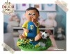 Figurina de tort Baietel in echipament de fotbal cu minge, fluier si fular 