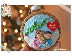 Glob personalizat pentru brad - o familie fericita