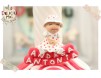 Marturie botez "Smiley Baby Girl" - fetita cu bonetica, stand pe cuburi personalizate cu numele bebelusului